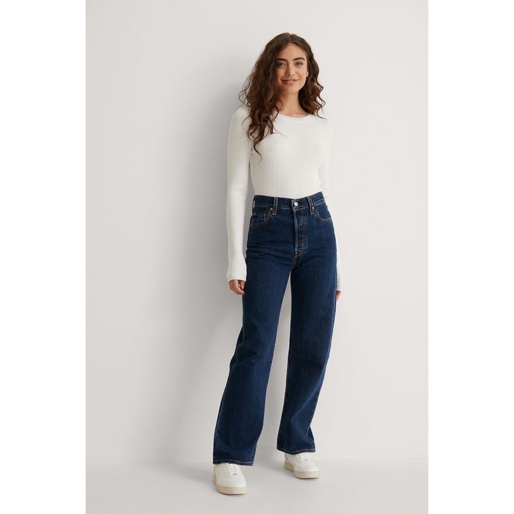 Levi's® Premium RIBCAGE STRAIGHT ANKLE JEANS - Picture 7 of 15